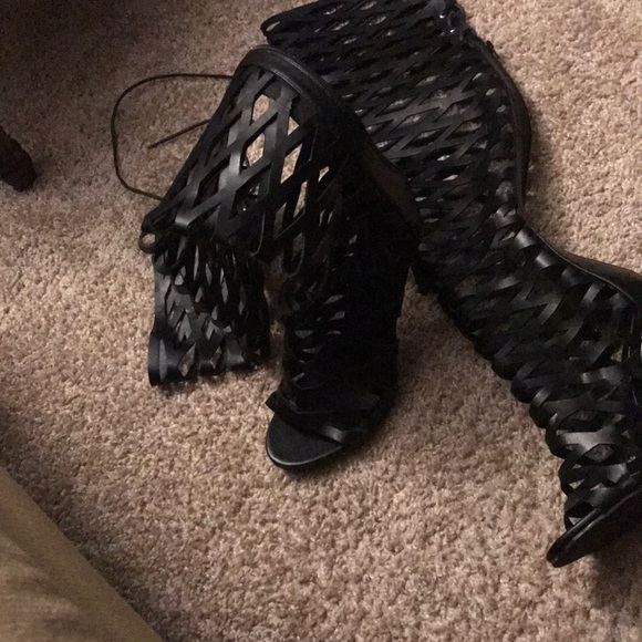 Ladies black lace thigh high boots - Picture 3 of 5